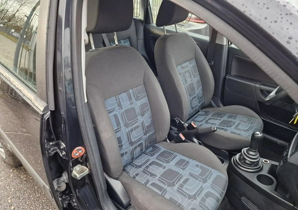 Ford Fiesta cena 11000 przebieg: 142969, rok produkcji 2006 z Oborniki Śląskie małe 154